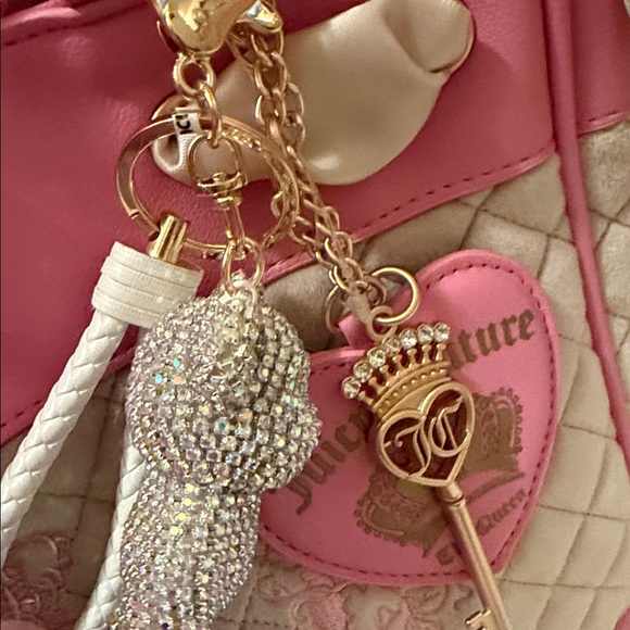 Exclusive Juicy Couture Tale Tote Pink and Cream with Embellishments 🩷 - Picture 9 of 11